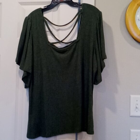 Top - Picture 2 of 2